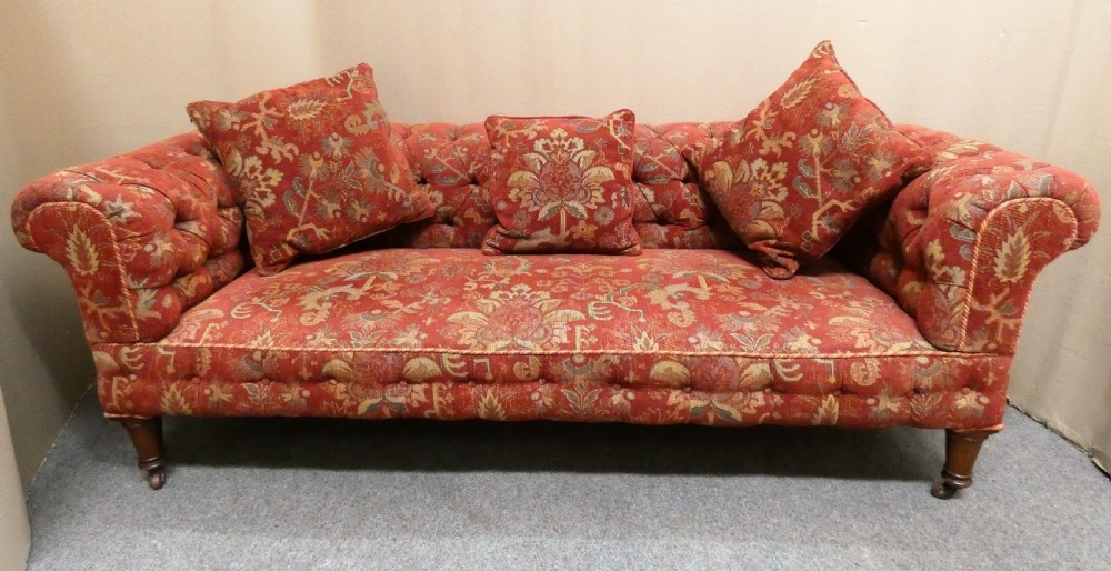 Chesterfield Sofa View VII