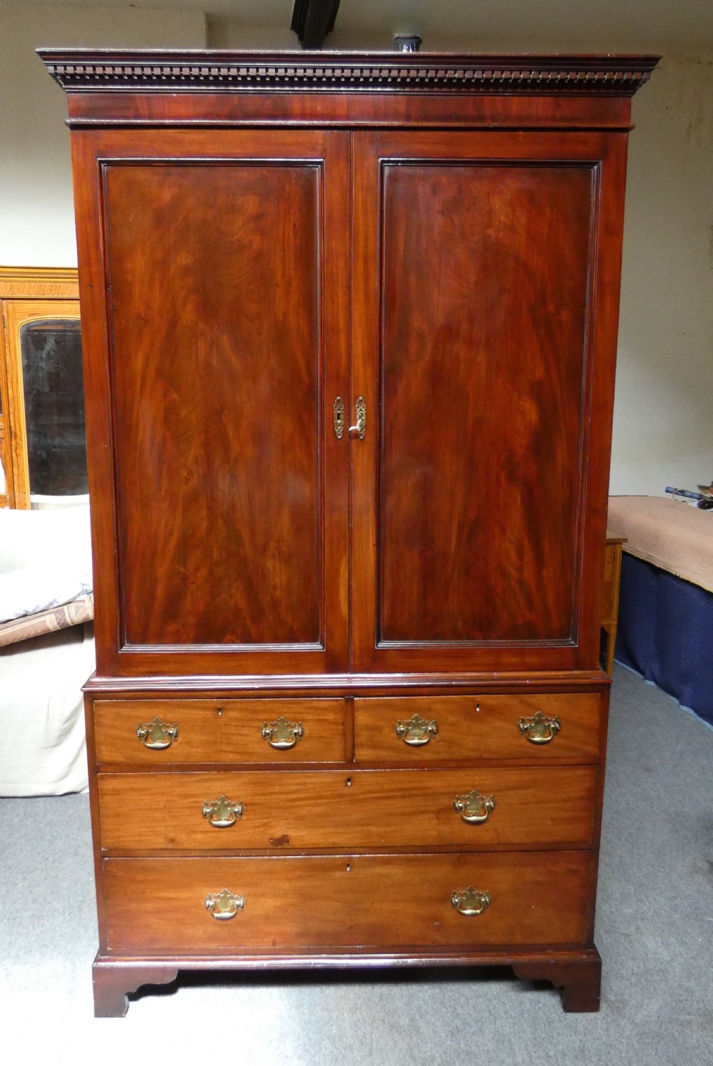 Georgian mahogany linen press