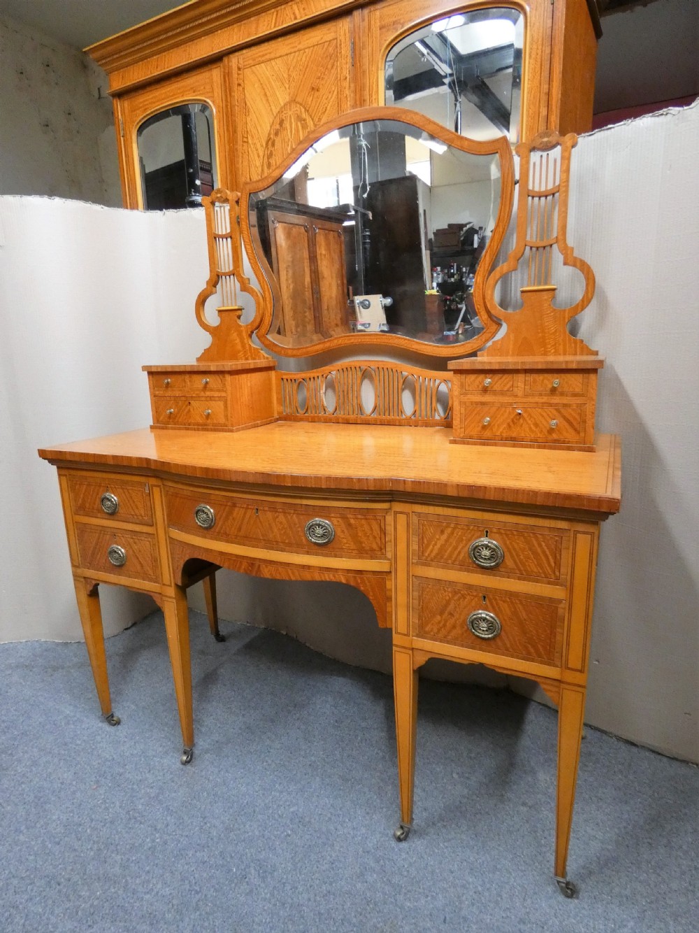 Maple & Co satinwood bedroom suite View XVI