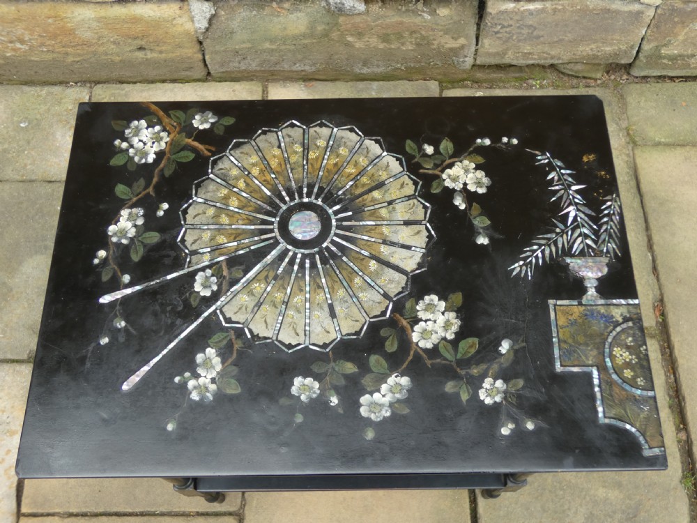 Decorative occasional table View III