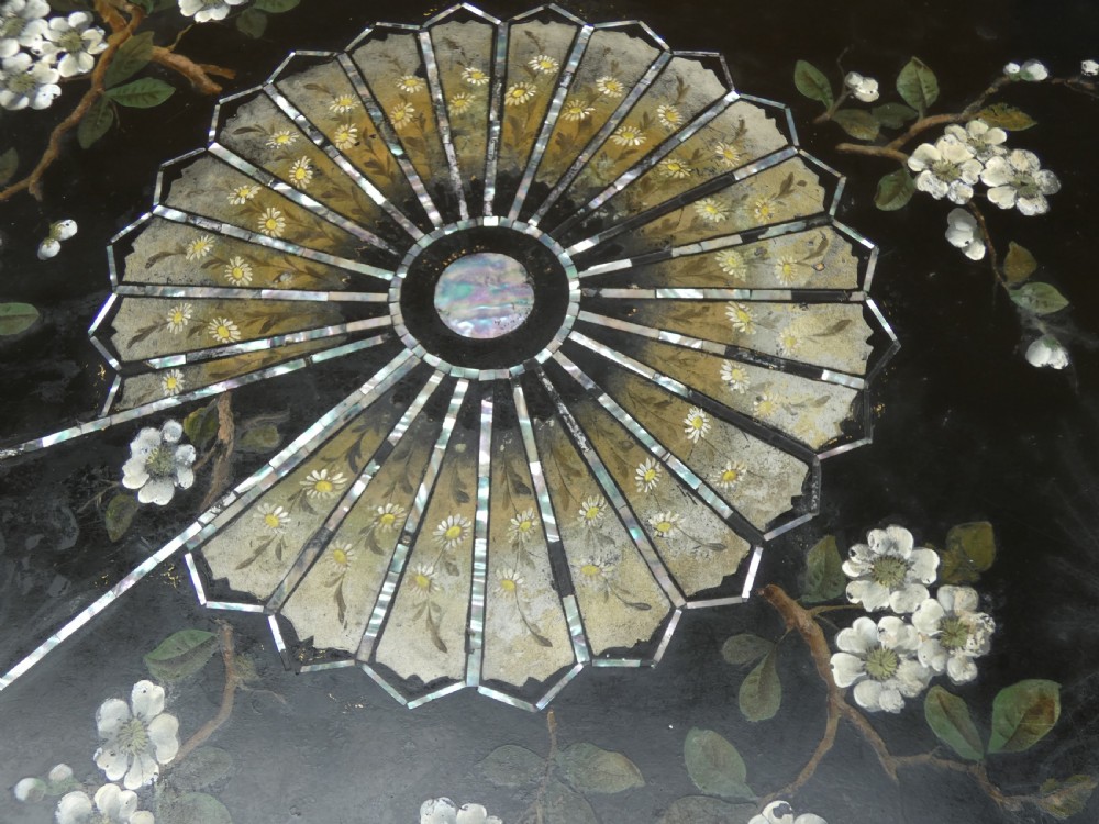 Decorative occasional table View V
