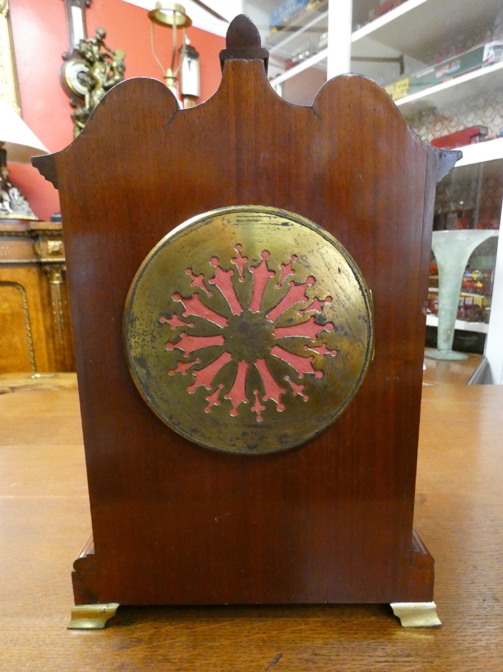 French mantel / bracket clock View VI