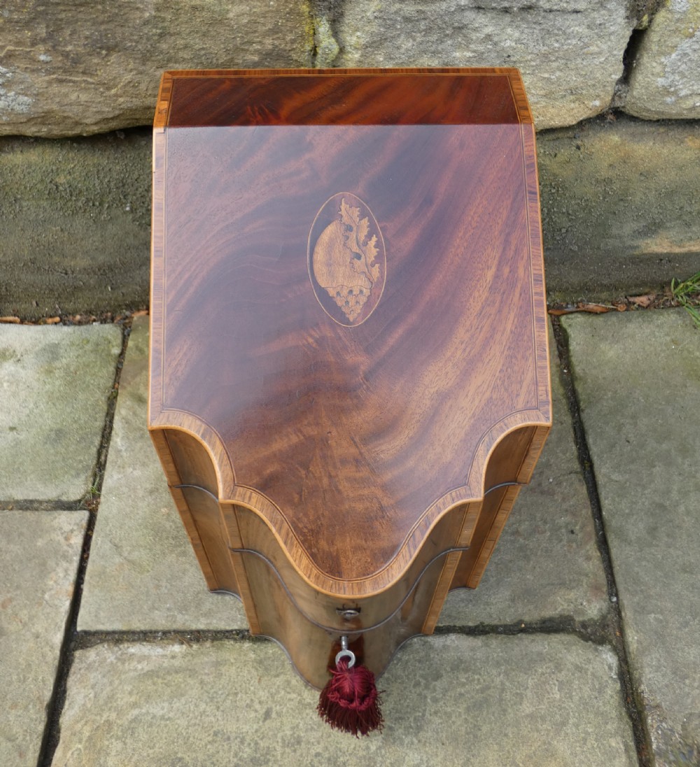 Georgian inlaid mahogany knife box / stationery box View VI