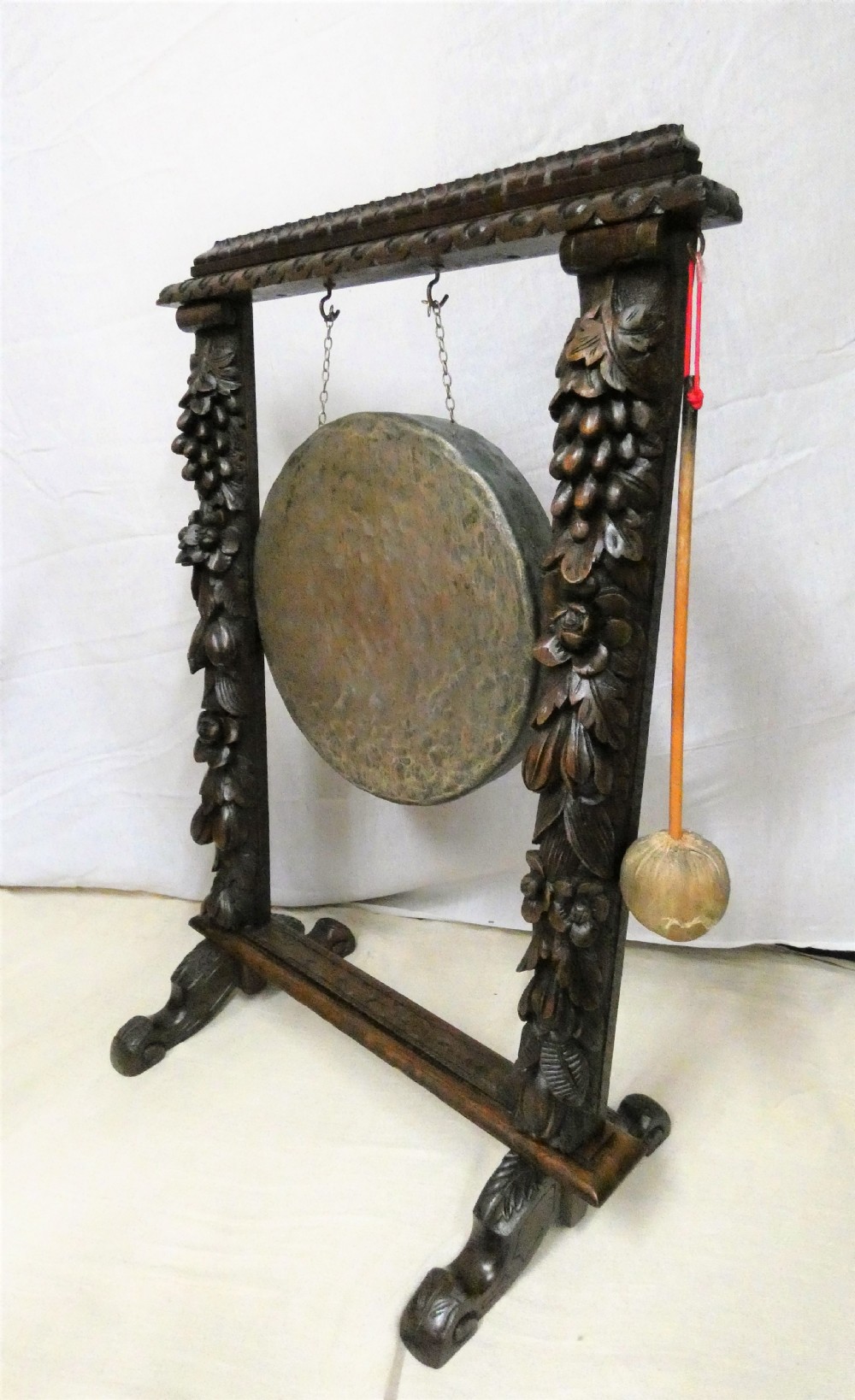 Carved oak dinner gong View IV