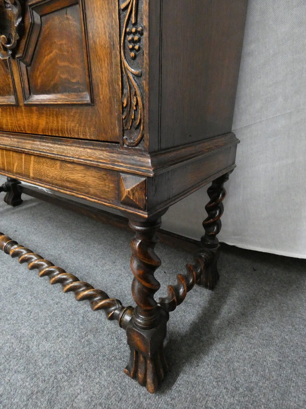 Tall oak cabinet bookcase View VIII