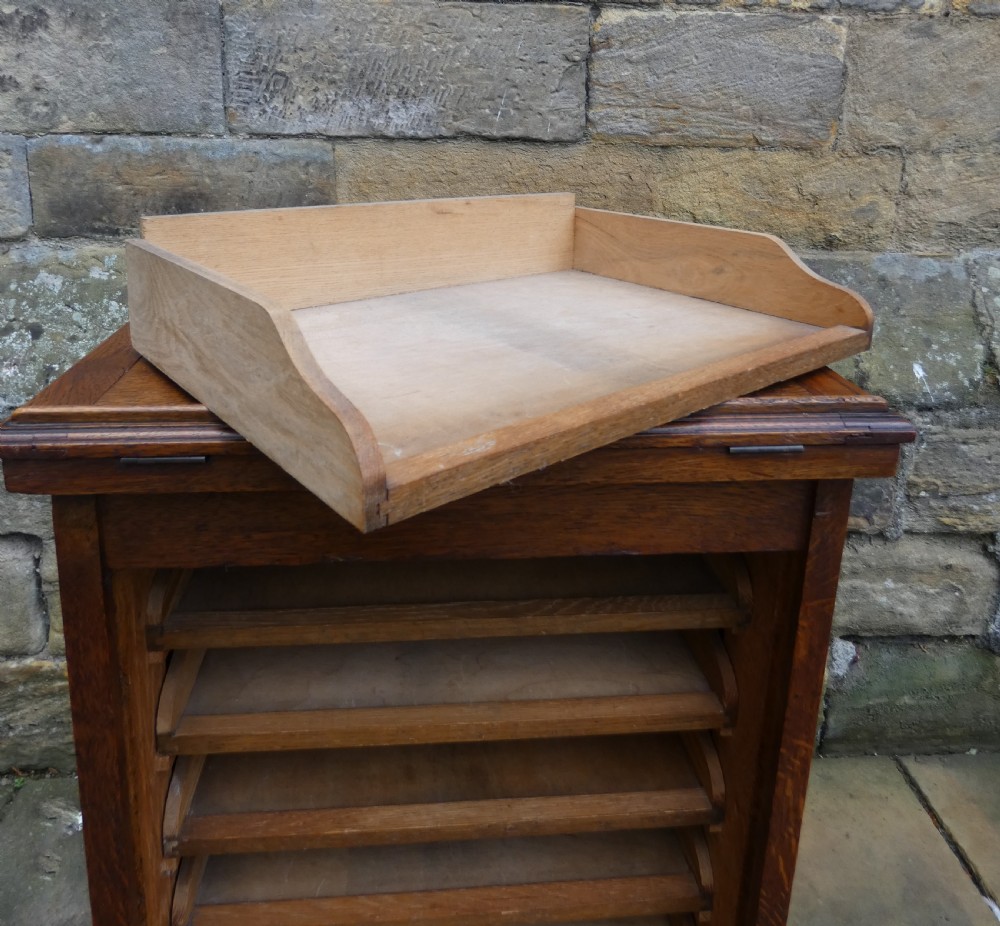 Oak filing cabinet View VIII