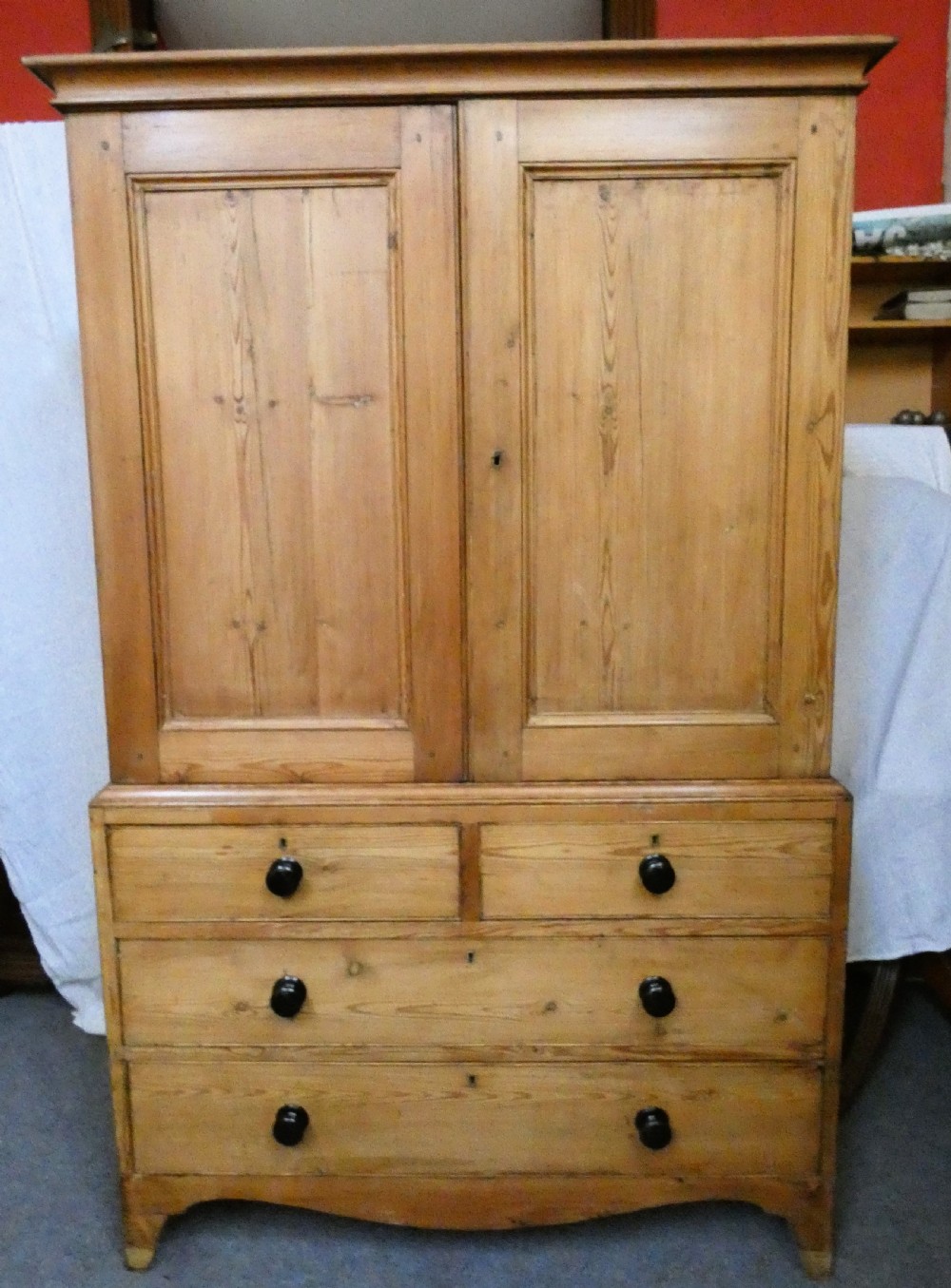 Georgian pine press