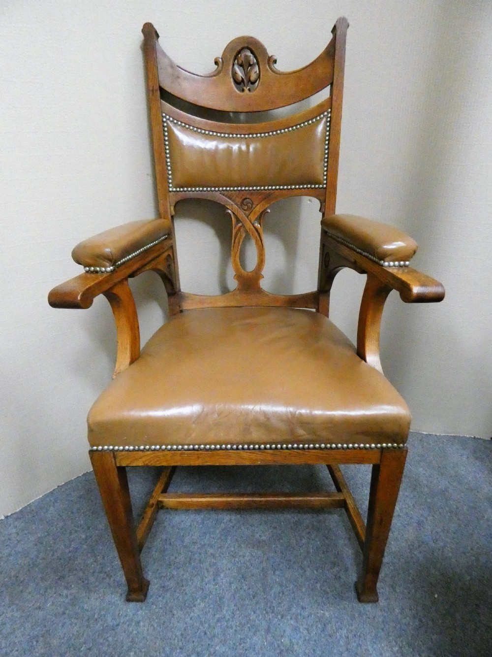set of 10 oak Arts & Crafts dining chairs View III