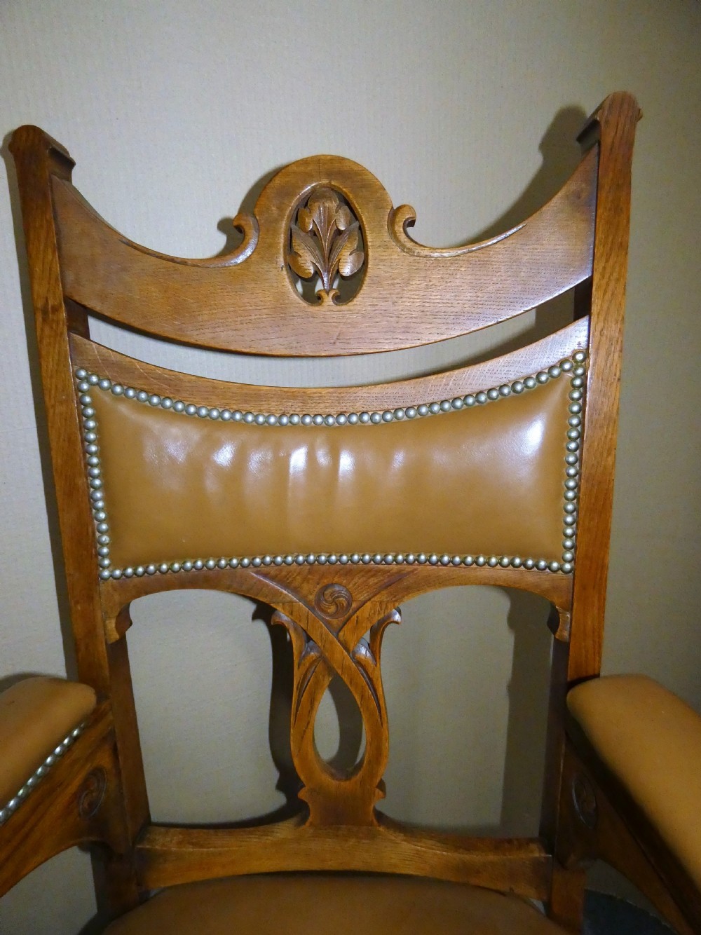 set of 10 oak Arts & Crafts dining chairs View V