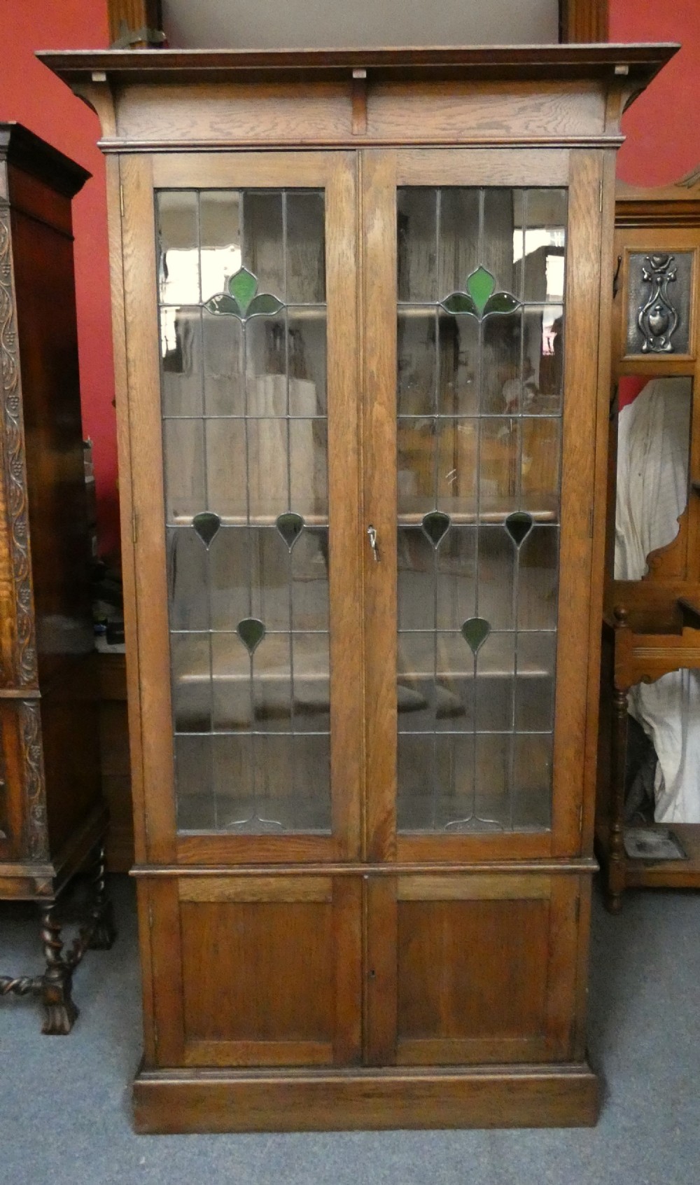 Arts & Crafts oak bookcase