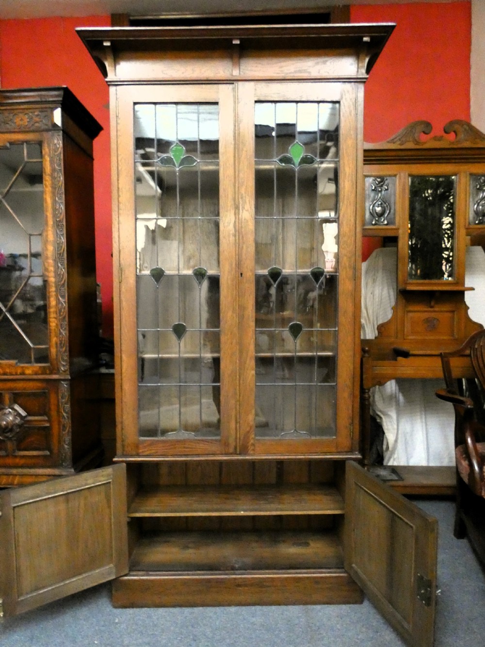 Arts & Crafts oak bookcase View VII