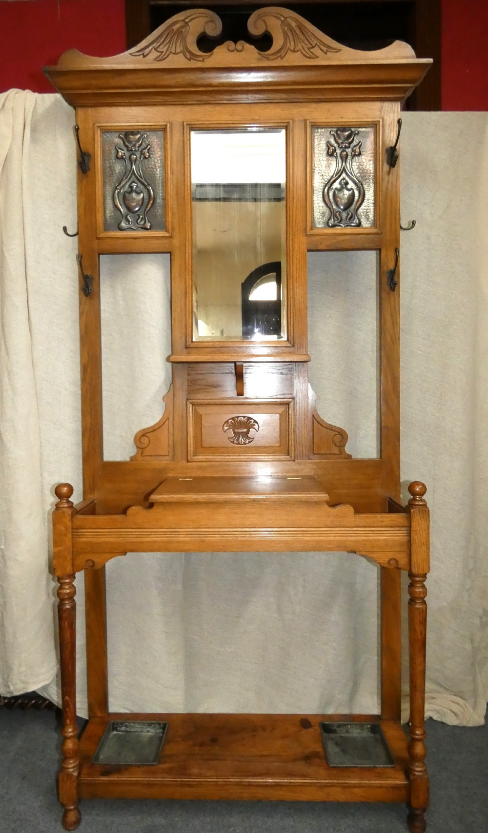 Art Nouveau oak hall stand