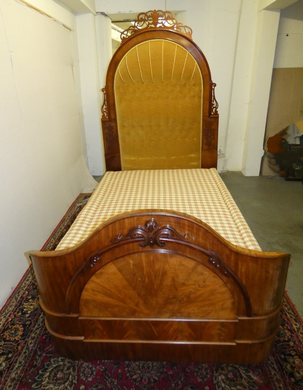 Mahogany double bed View III