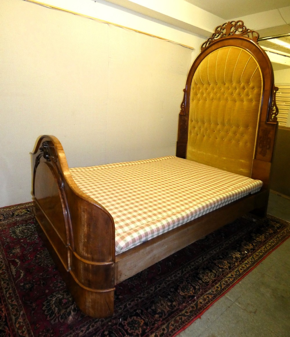 Mahogany double bed View IV