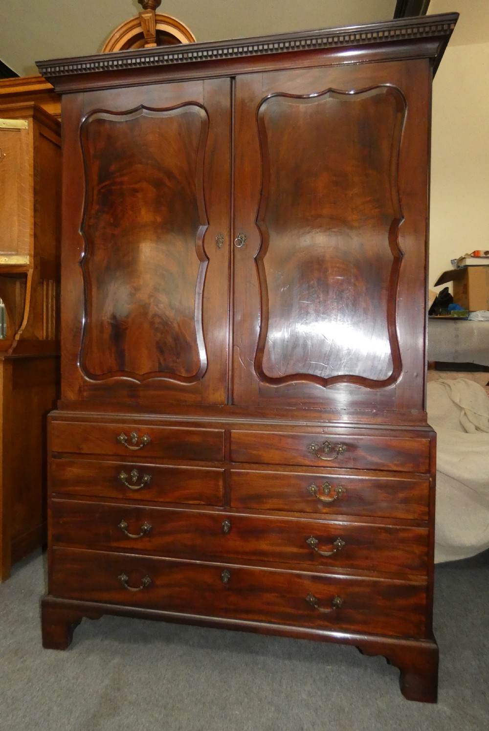 Georgian mahogany linen press View IV