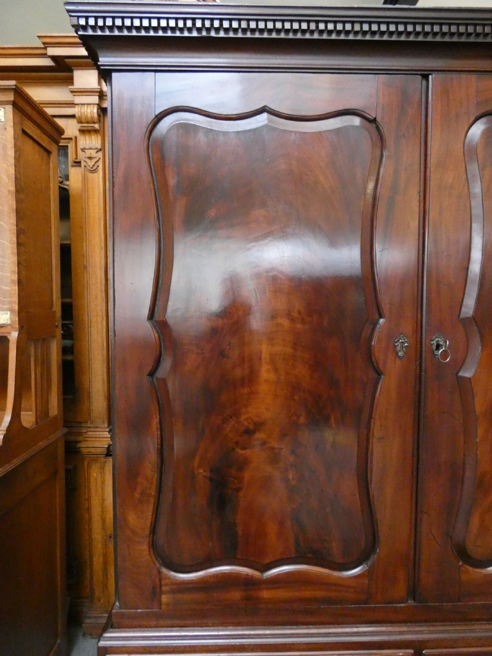 Georgian mahogany linen press View VI