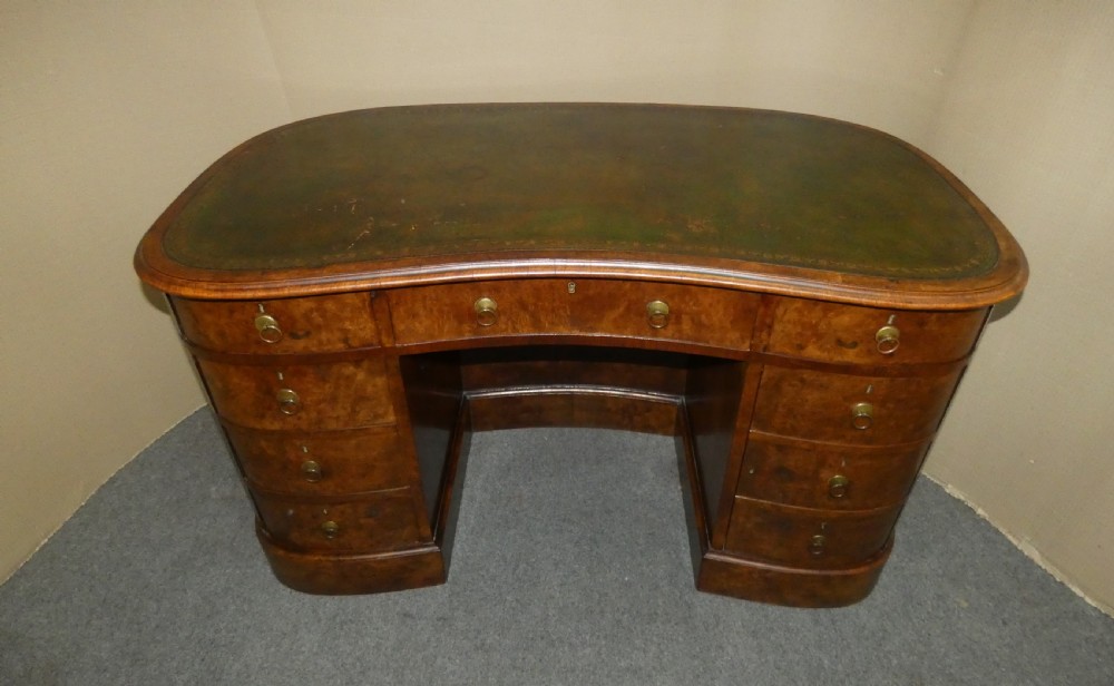 Walnut desk - in the manner of Gillows View IV
