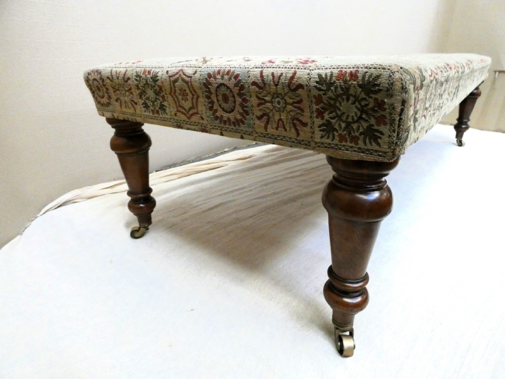 large centre stool View V