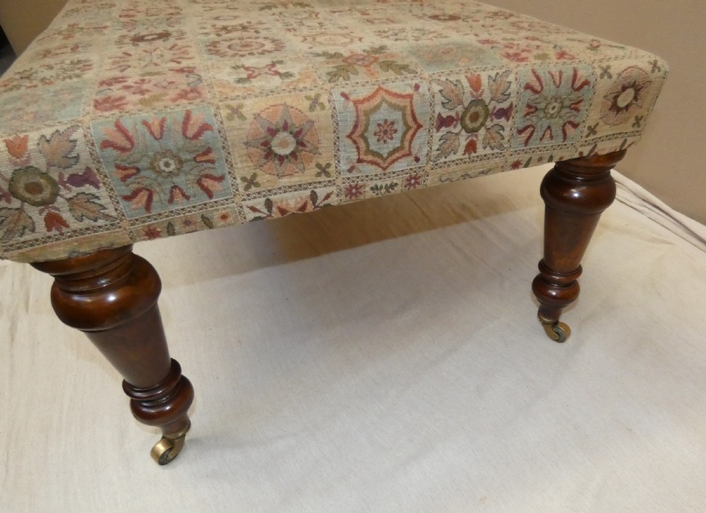 large centre stool View VIII