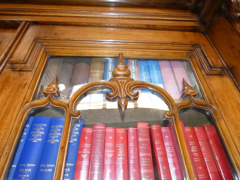 Large oak bookcase View VI