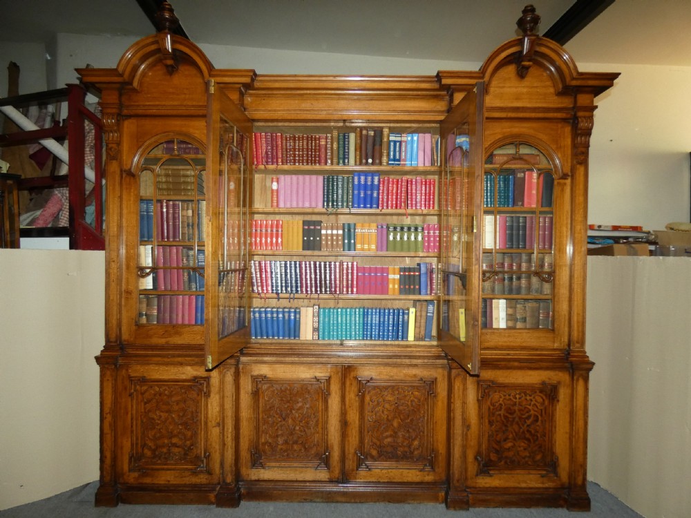 Large oak bookcase View VIII
