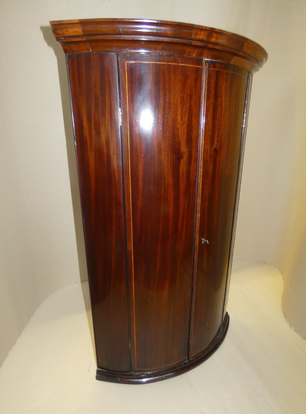 Georgian mahogany corner cupboard View V