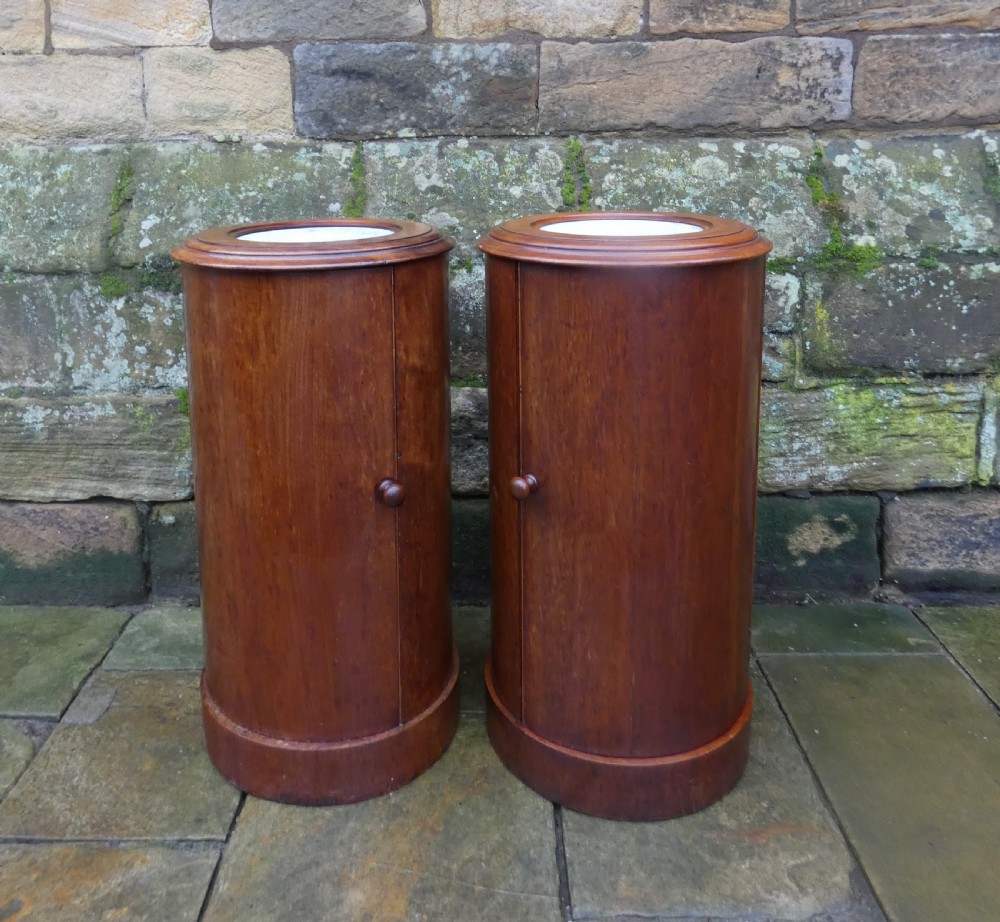 Pair of mahogany bedside cabinets 