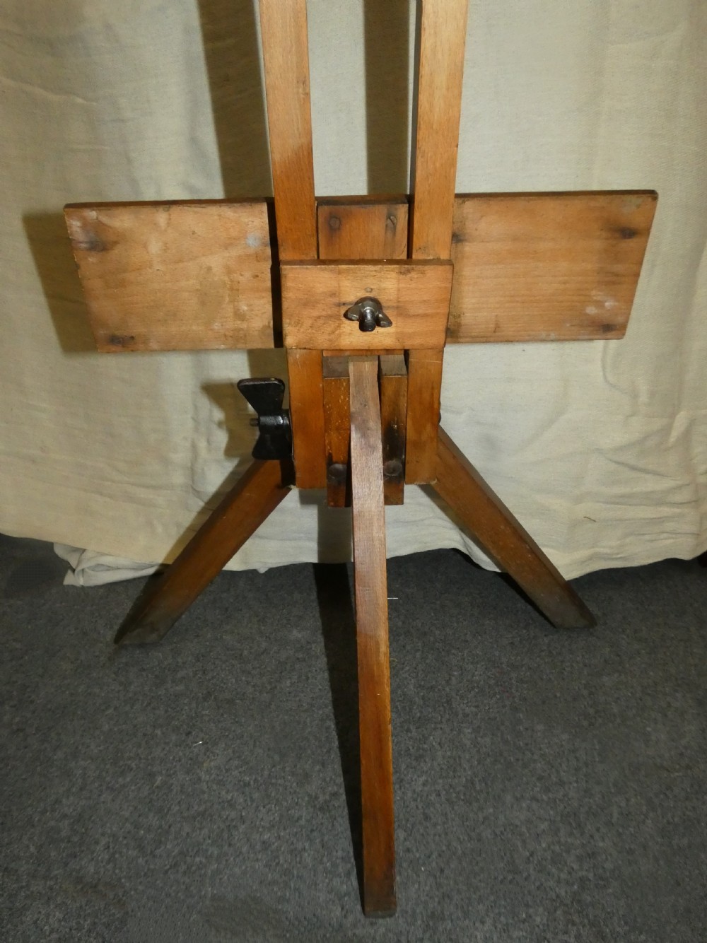 Large artists easel - Winsor & Newton View V