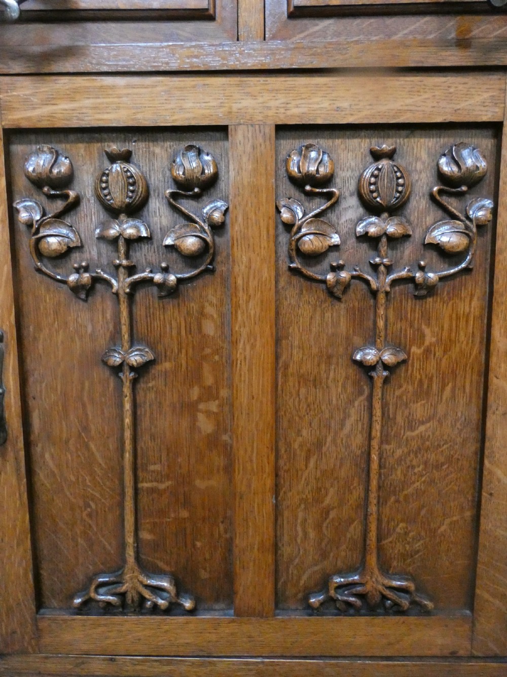 Arts & Crafts Oak sideboard - Gardner & Son Glasgow View III