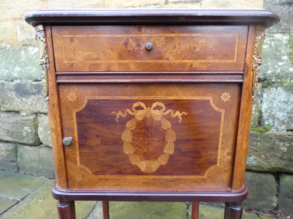 French bedside cabinet View V