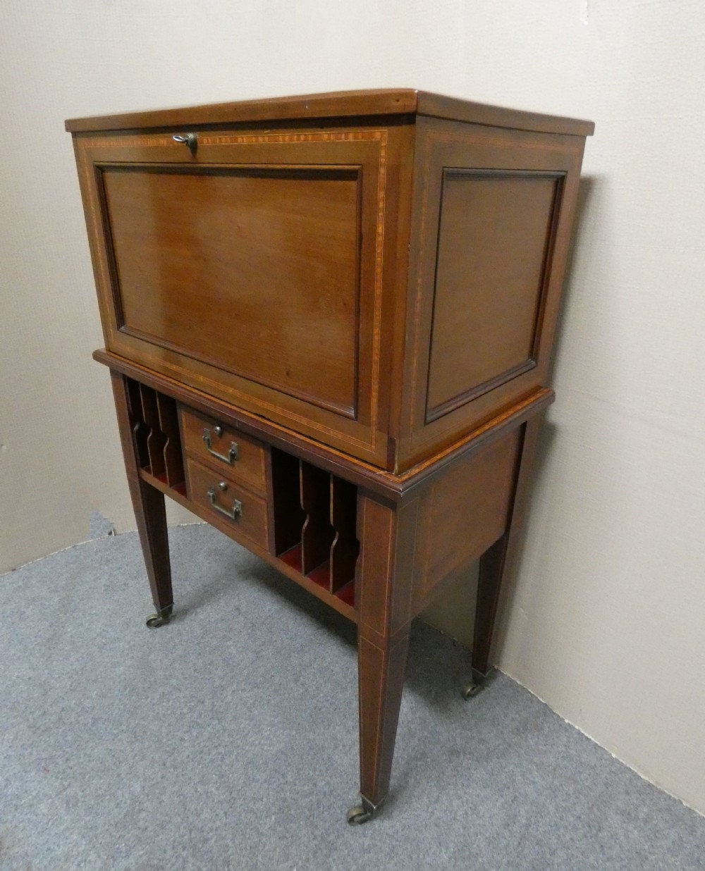 Unusual secretaire cabinet / bureau View IV