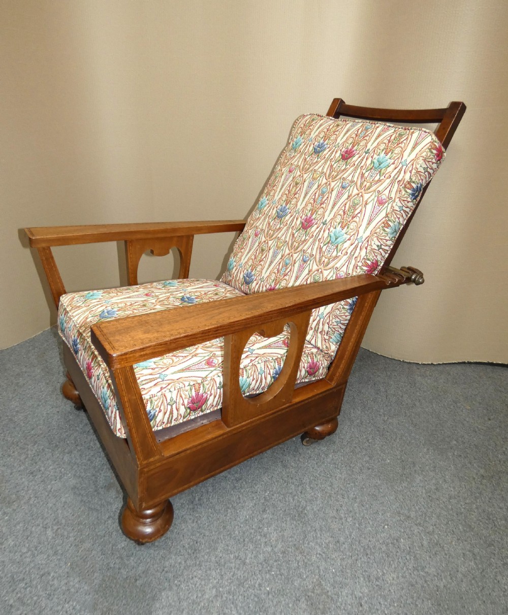 adjustable library chair - Liberty & Co. View II