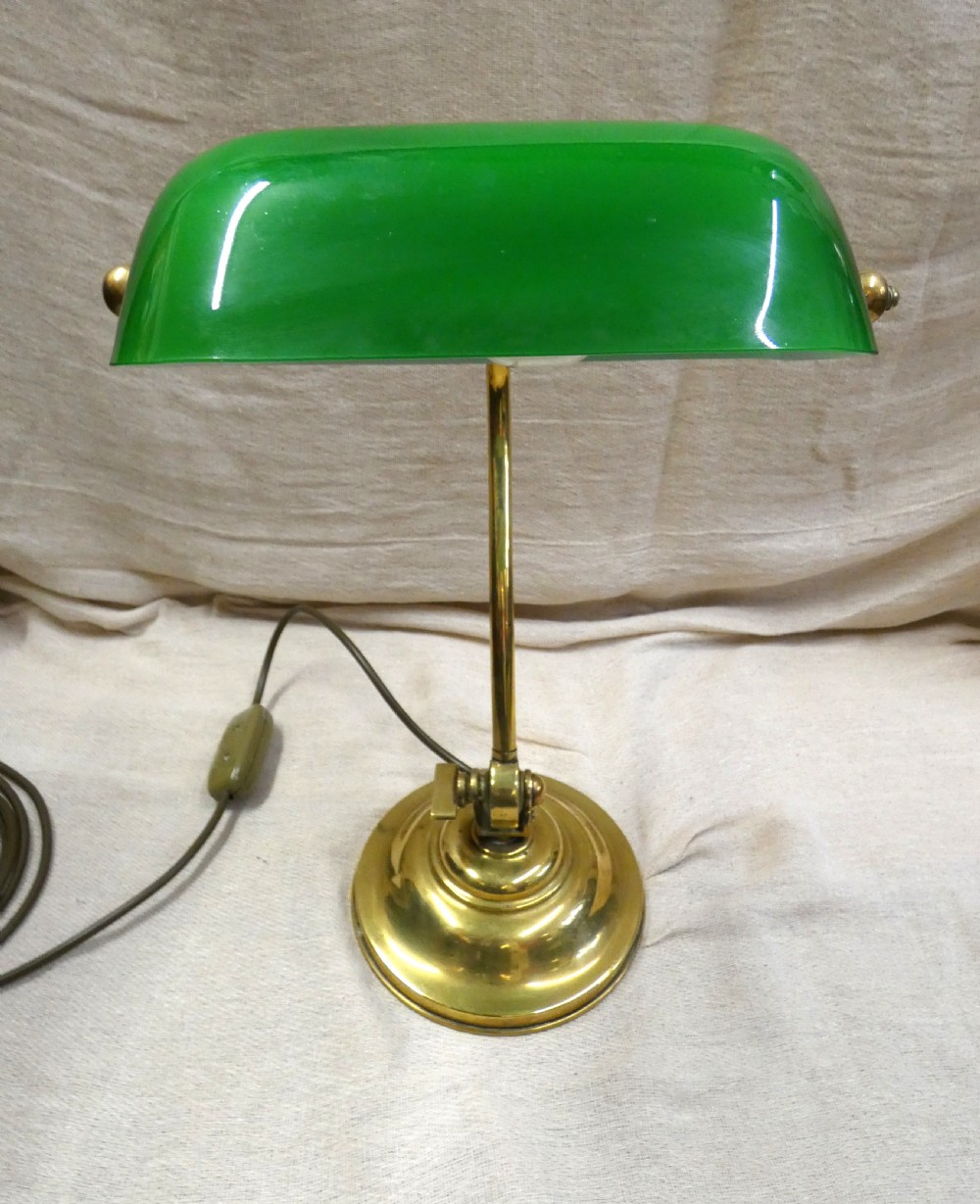 adjustable desk lamp View II