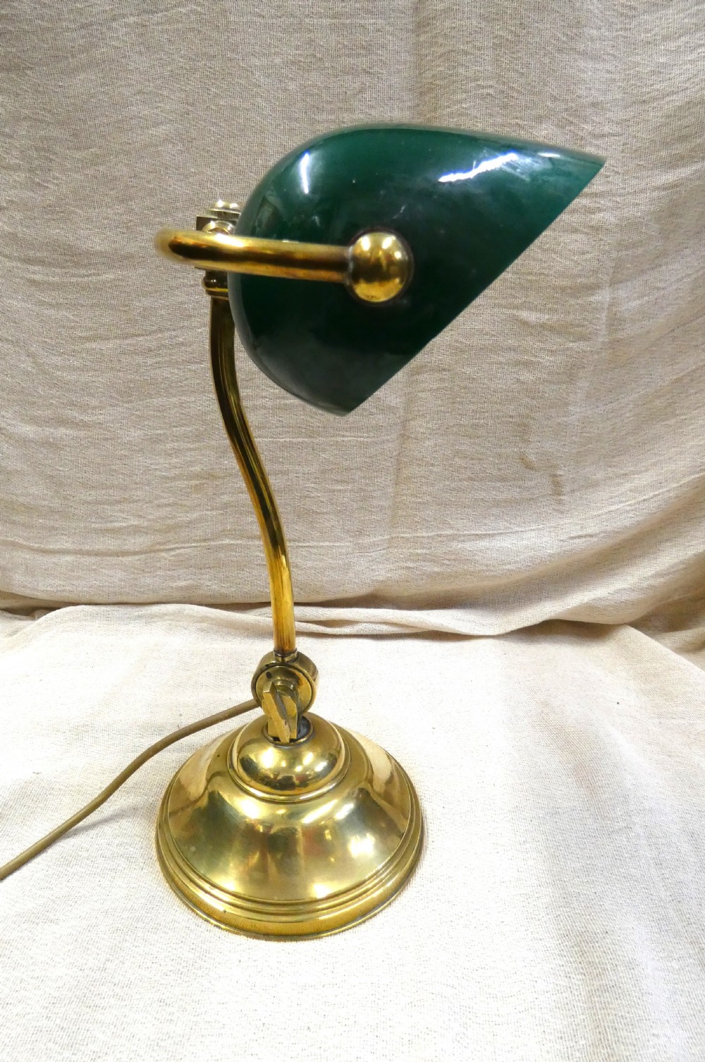 adjustable desk lamp View II