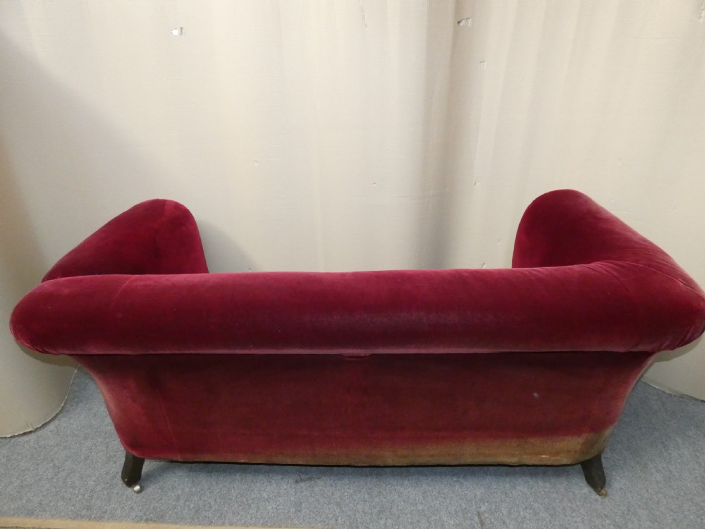 Chesterfield sofa View VII