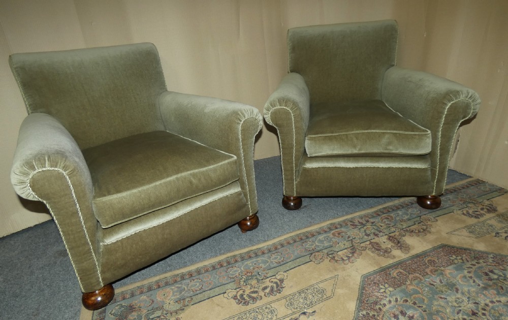 Pair of armchairs