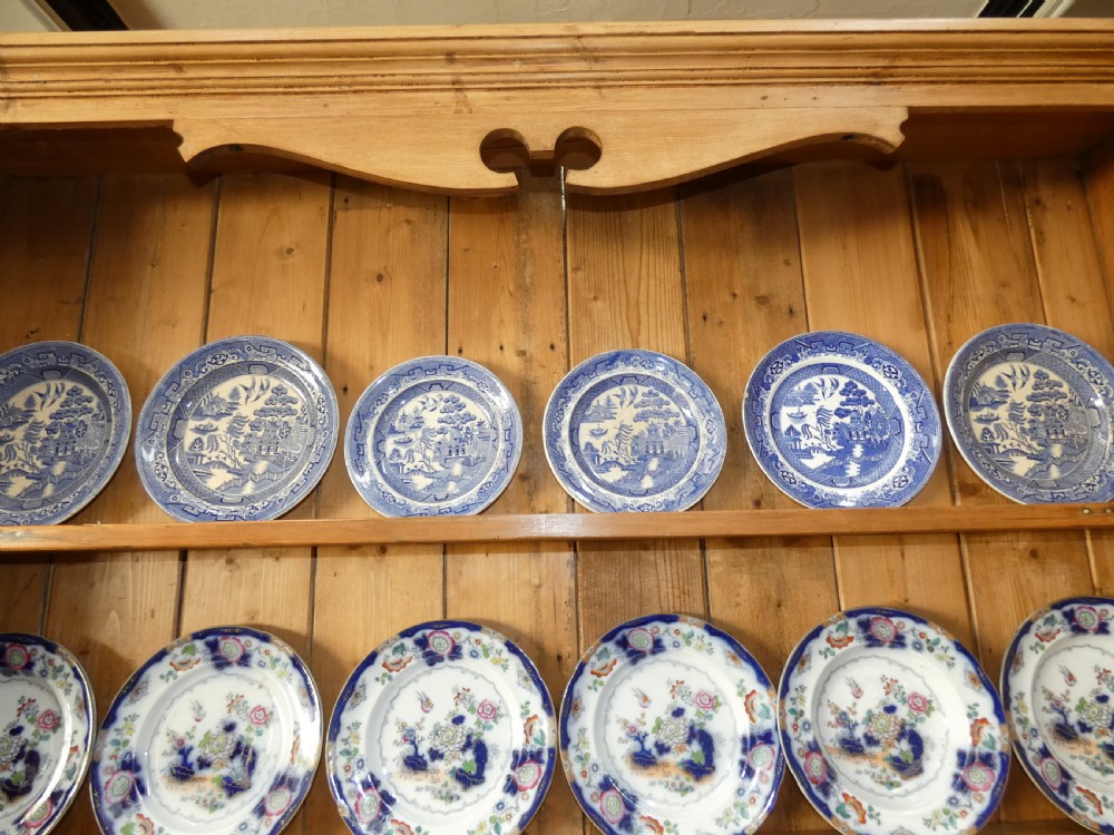 Pine kitchen dresser View VII