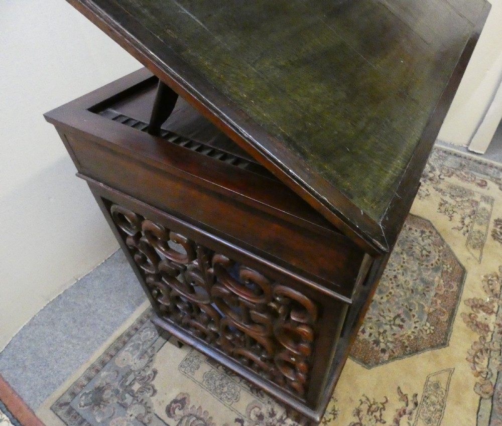 Architects desk - Howard & Sons View IV