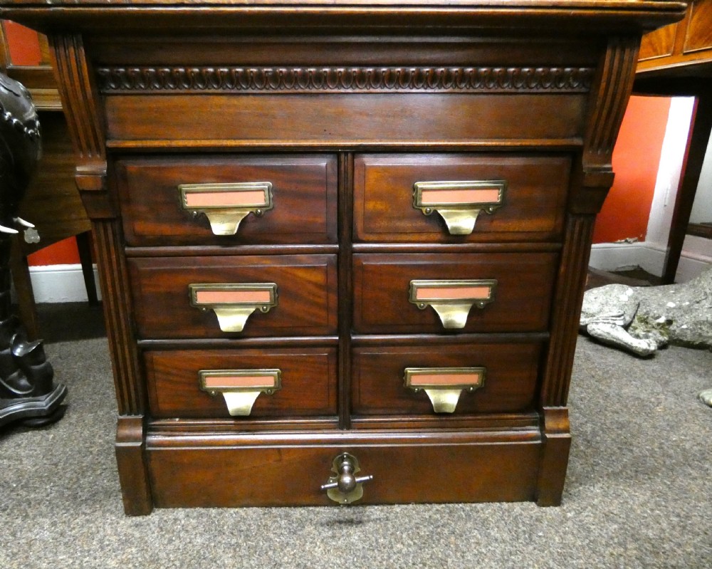 Shannon filing cabinet View VIII