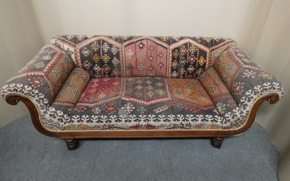 Kilim sofa View III