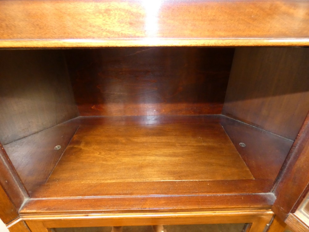 Mahogany corner stacking bookcase View VI