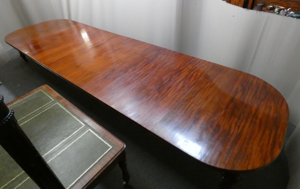 19' mahogany dining table with 6 leaves & leaf carrier View VII