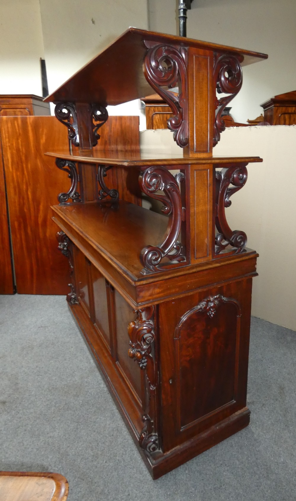 19' mahogany dining table with 6 leaves & leaf carrier View IX