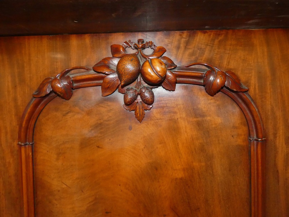 19' mahogany dining table with 6 leaves & leaf carrier View XII