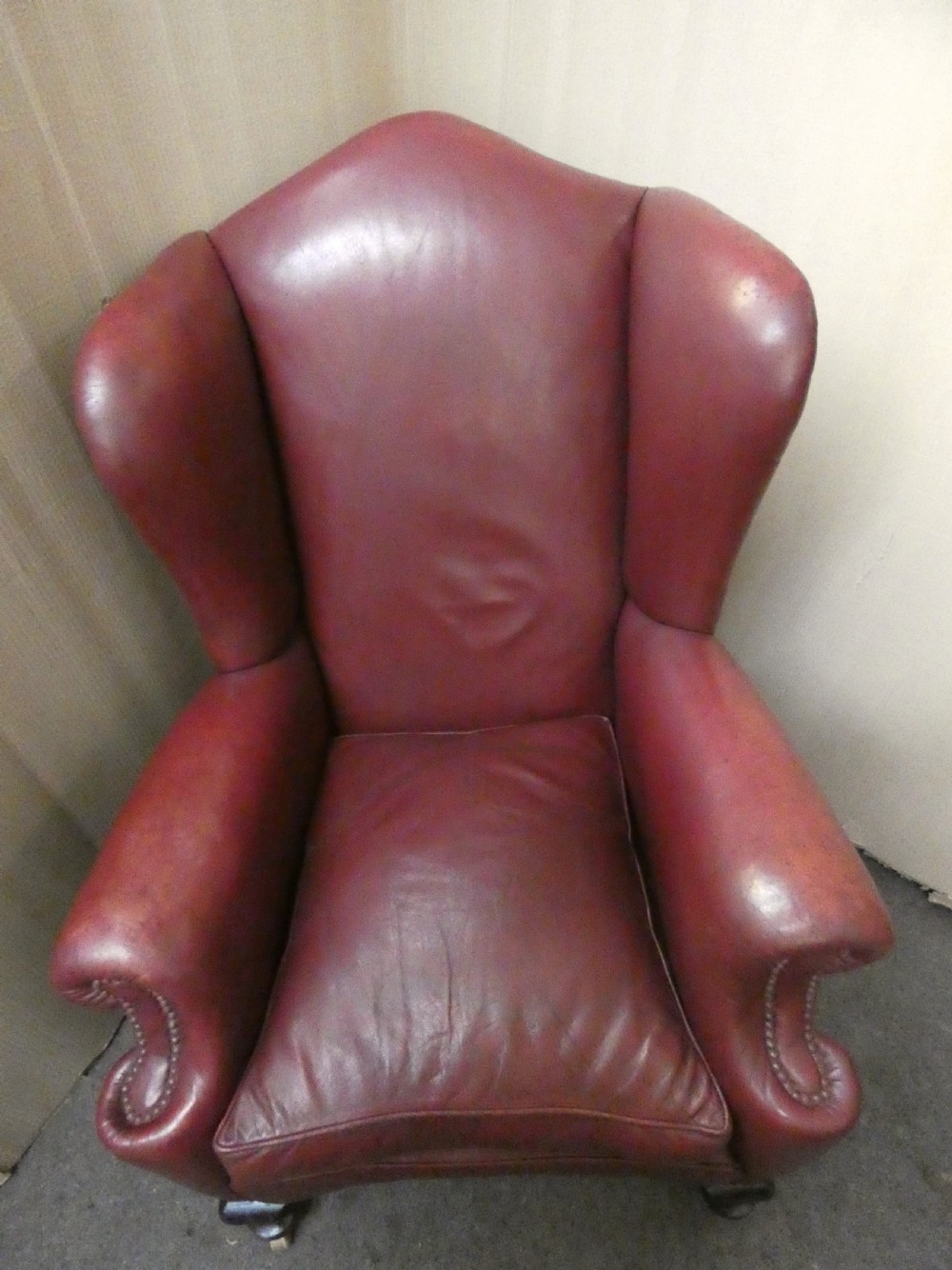 Leather armchair View VI