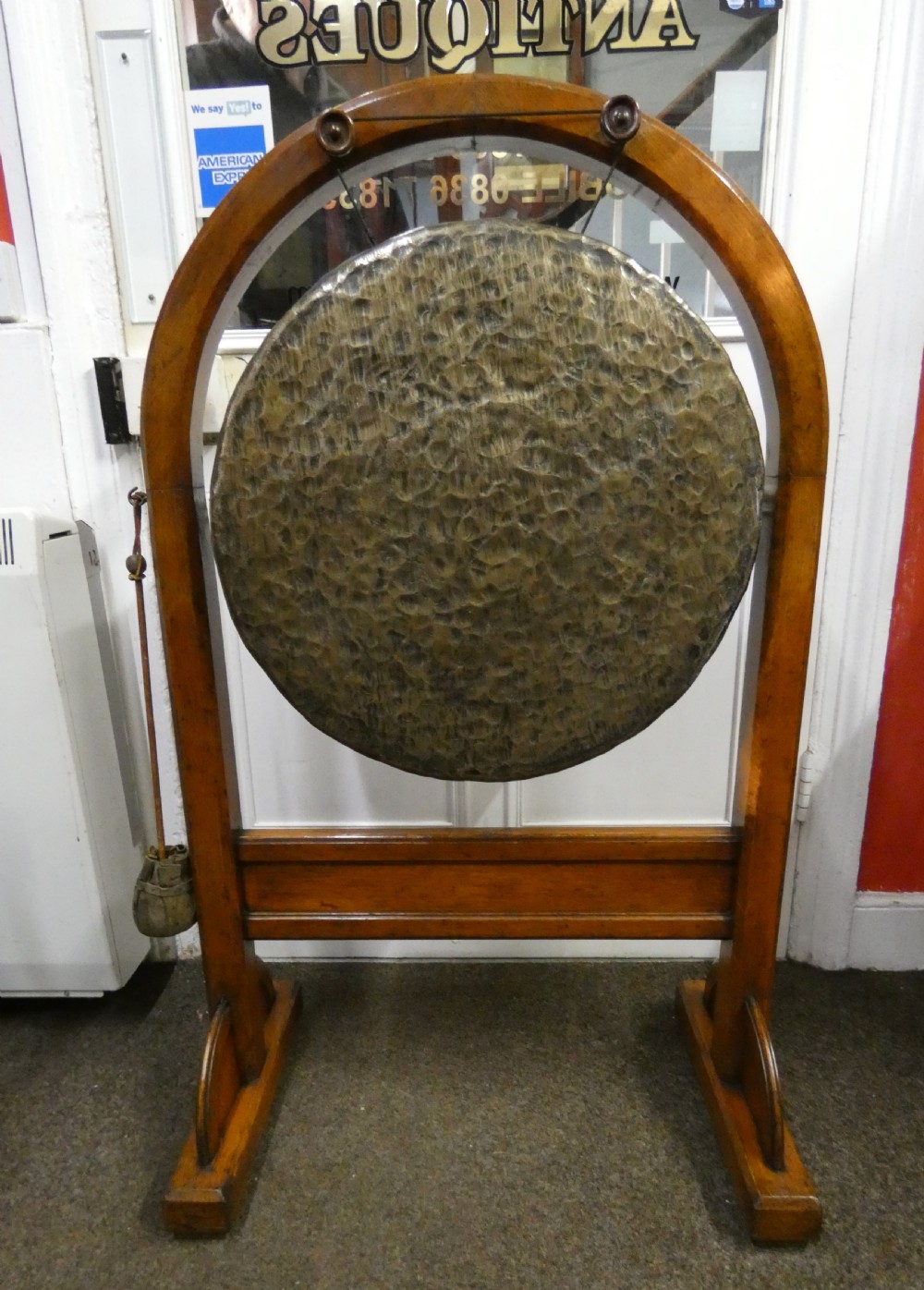 Large dinner gong