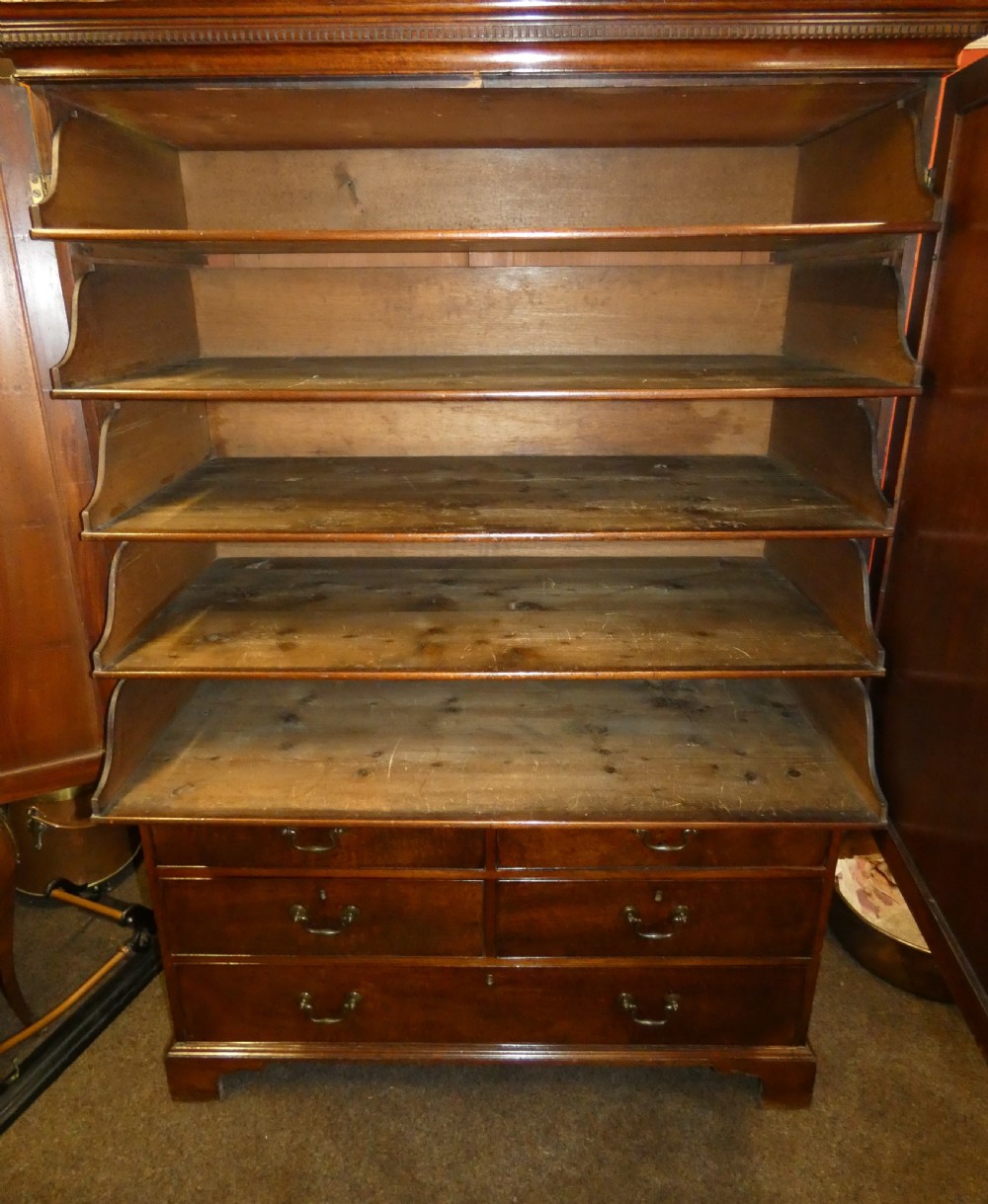 Georgian mahogany linen press View IV