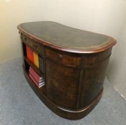 WALNUT DESK IN THE MANNER OF GILLOWS