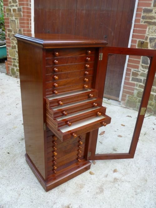 fig 2. VICTORIAN MAHOGANY 20 DRAWER COLLECTORS CABINET