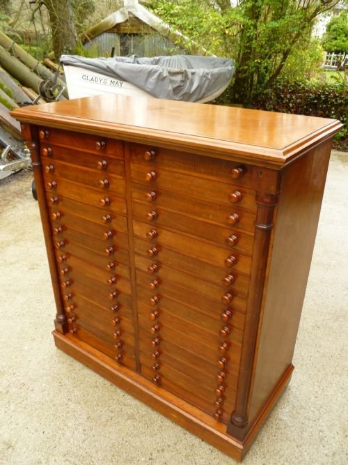 fig 2. FINE VICTORIAN, SOLID MAHOGANY, 30 DRAWER COLLECTORS CABINET BY T.COOKE & SON, 30 MUSEUM ST, LONDON.